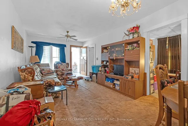 Additional image 9 of 560 Aberdeen Ave