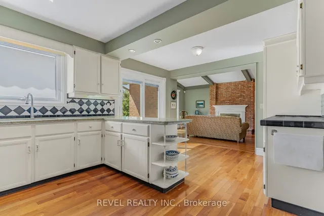 Additional image 8 of 38 Oceanic Dr