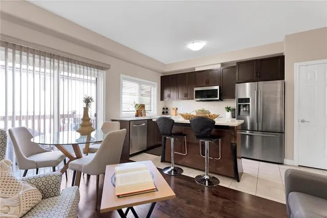 Additional image 5 of 377 GLANCASTER Rd Unit 25