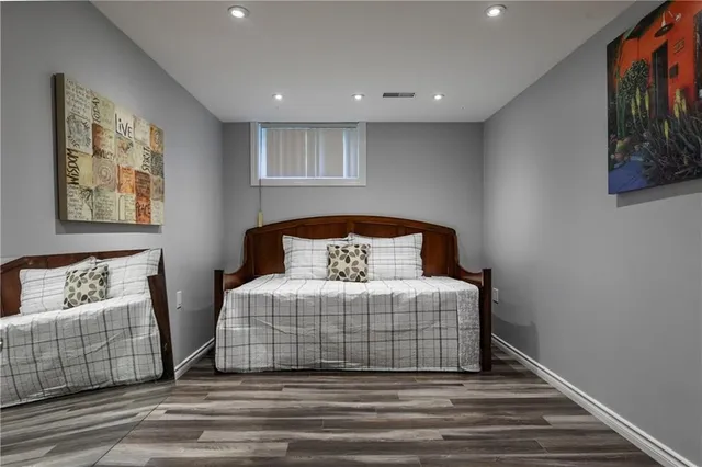 Additional image 39 of 317 GLENHOLME Ave