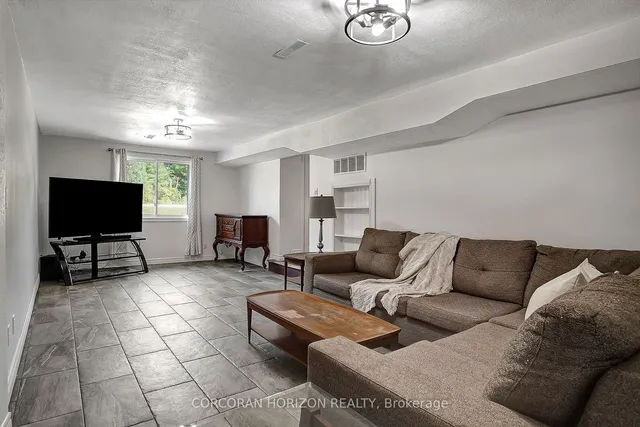 Additional image 14 of 1838 Regional Road 97