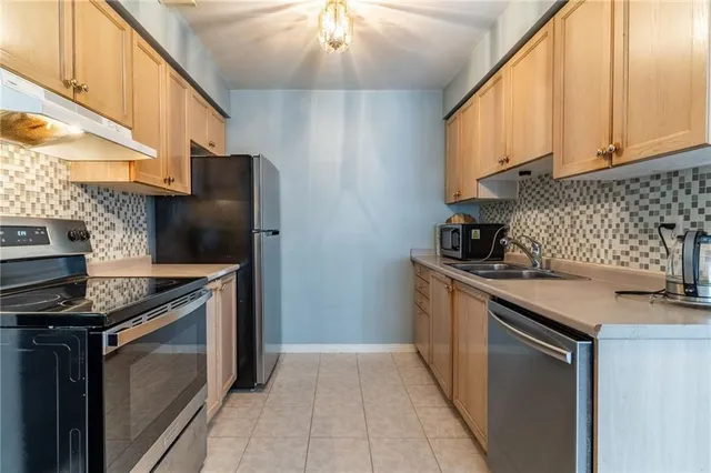 Additional image 12 of 16 NEWELL Crt