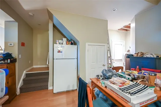 Additional image 32 of 129 LYNDEN Rd