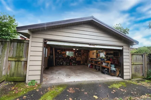 Additional image 36 of 152 HOMEWOOD Ave