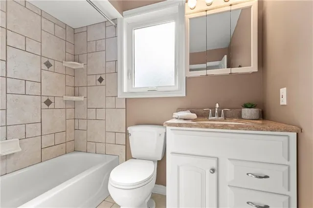 Additional image 17 of 20 SLATER Crt