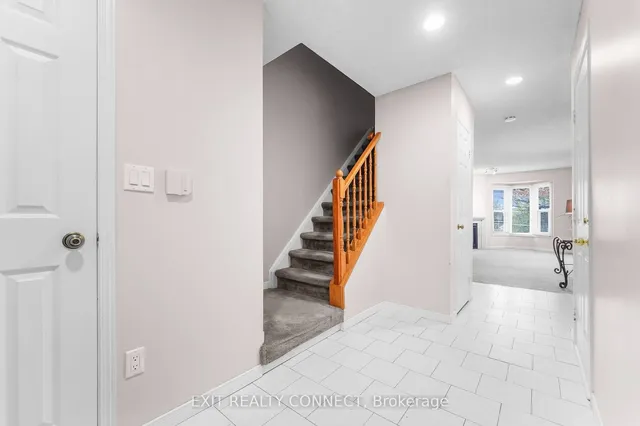 Additional image 3 of 2 Royalwood Crt Unit 59