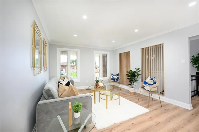 Additional image 9 of 12 SOLOMON Cres