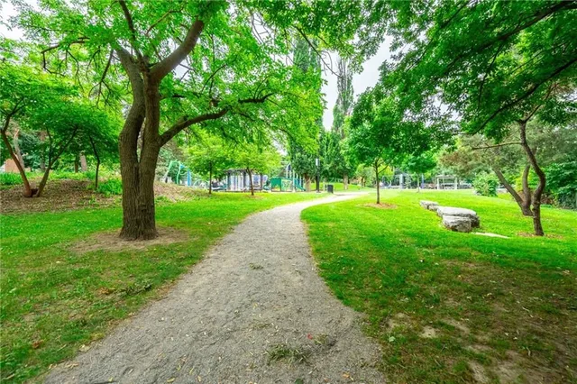 Additional image 49 of 90 CHARLTON Ave Unit 308