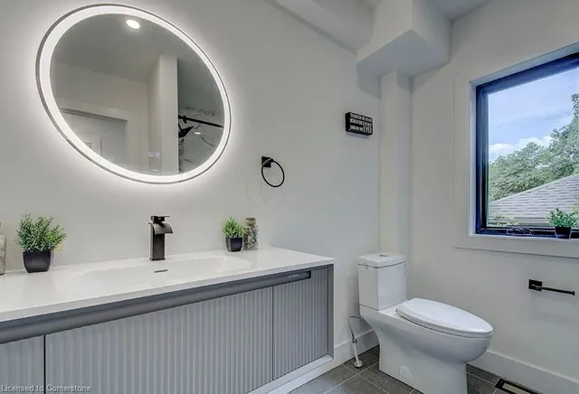 Additional image 31 of 48 Sanford Ave