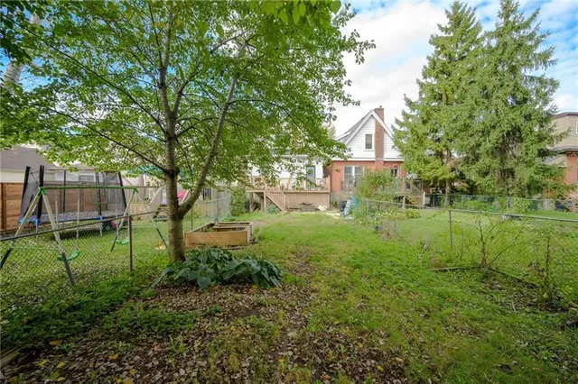 Additional image 17 of 93 EAST 23RD St