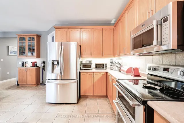 Additional image 15 of 72 Sidney Cres