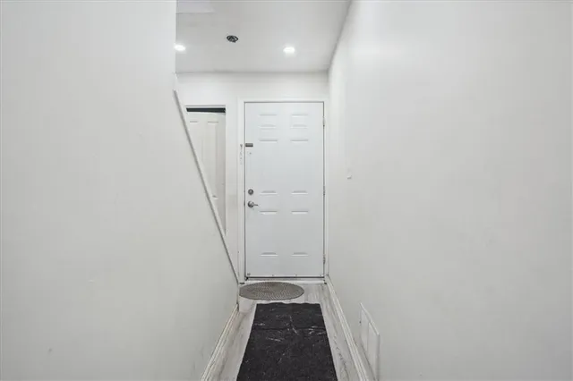 Additional image 7 of 36 GREENDALE Dr Unit 12