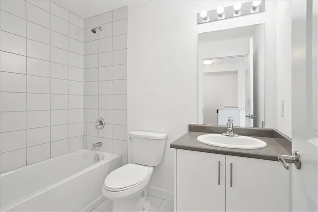 Additional image 30 of 450 DUNDAS St Unit 308