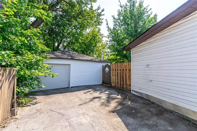 Additional image 47 of 239 EAST 22ND St