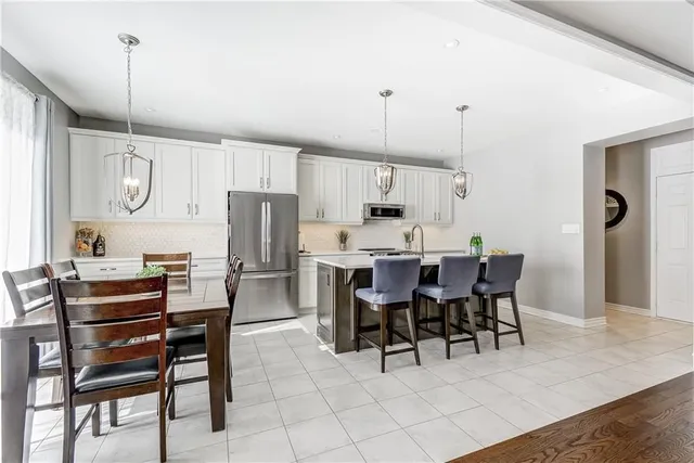 Additional image 16 of 280 FELLOWES Cres