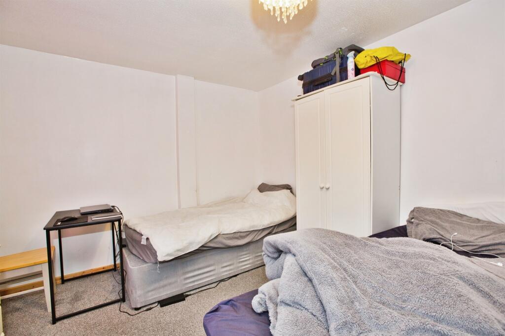 Additional image 4 of St. Johns Road, Yeovil