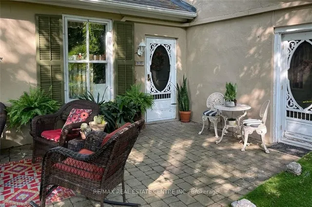 Additional image 2 of 340 Dundas St