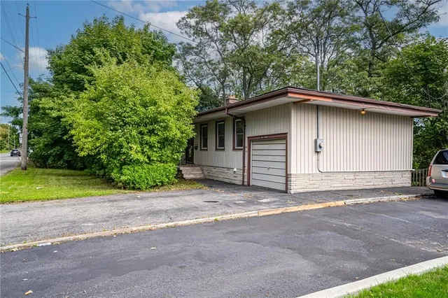 Additional image 2 of 170 LAKE Ave