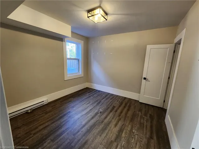 Additional image 16 of 41 Albert St Unit 101