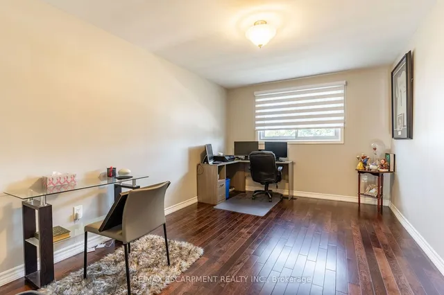 Additional image 35 of 59 REGENT Ave