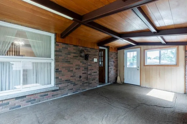 Additional image 15 of 10 VERA Crt