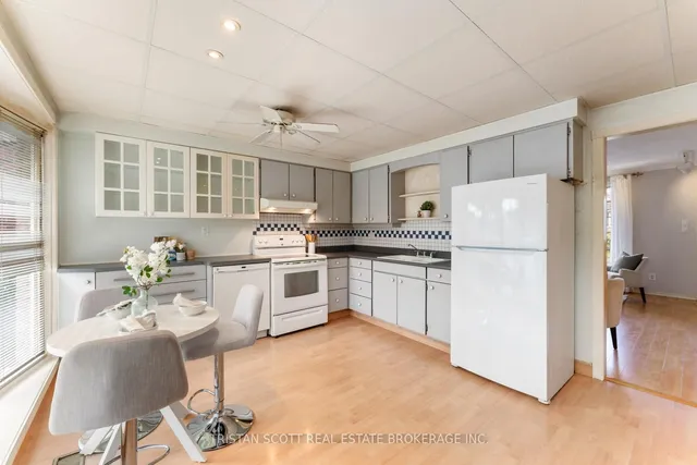 Additional image 6 of 79 Glen Castle Dr