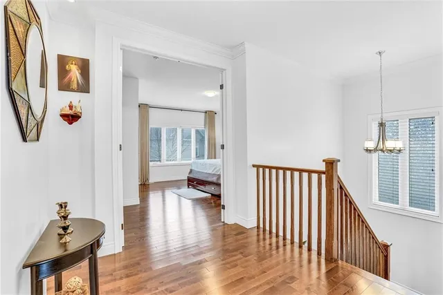 Additional image 20 of 26 ASCOLI Dr