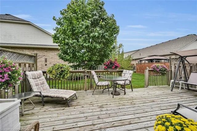 Additional image 33 of 69 Mapleleaf Trail