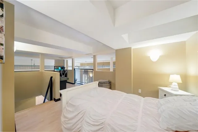 Additional image 26 of 73 GARFIELD Ave Unit 2A