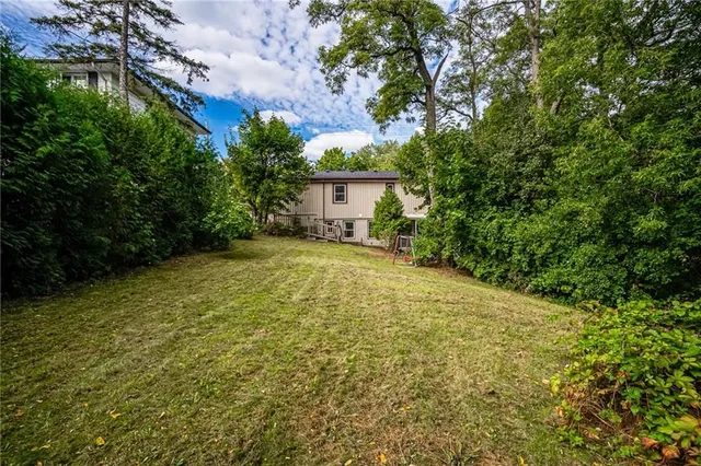 Additional image 45 of 170 LAKE Ave