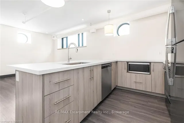 Additional image 13 of 121 KING STREET EAST Unit 501