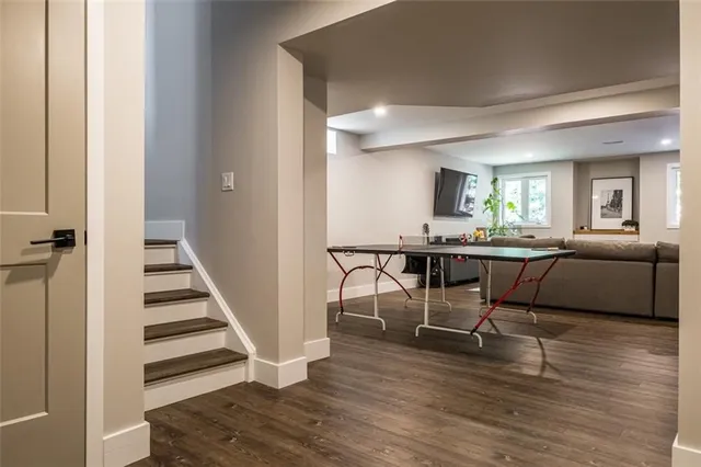 Additional image 37 of 120 PEER Crt