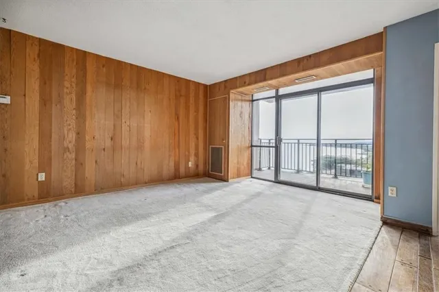 Additional image 17 of 500 GREEN Rd Unit 1411