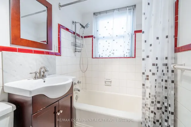 Additional image 14 of 4 ROBINSON St Unit 5