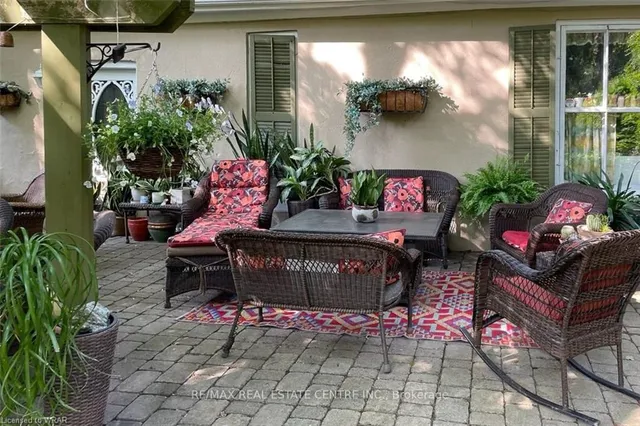 Additional image 40 of 340 Dundas St