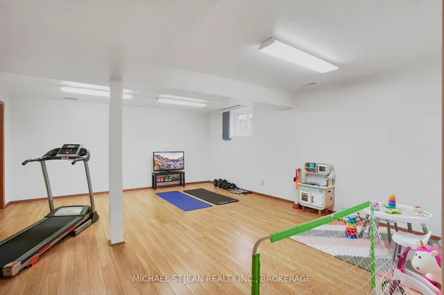 Additional image 28 of 241 Bonaventure Dr