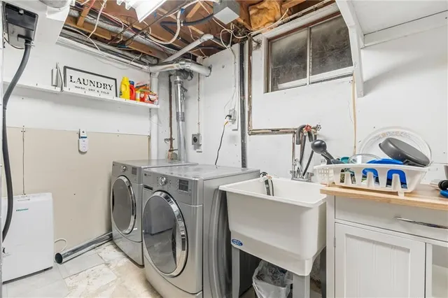 Additional image 35 of 88 RAND St