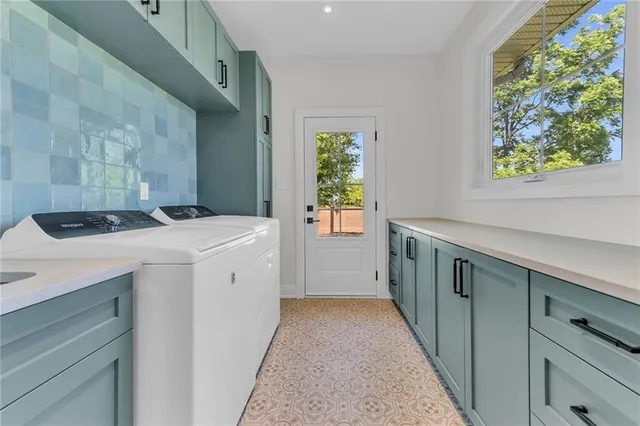 Additional image 32 of 42 PARSONAGE Rd