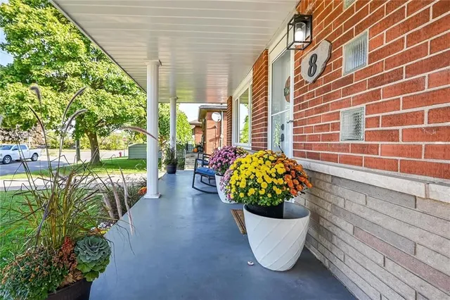 Additional image 36 of 8 LAMPTON Pl