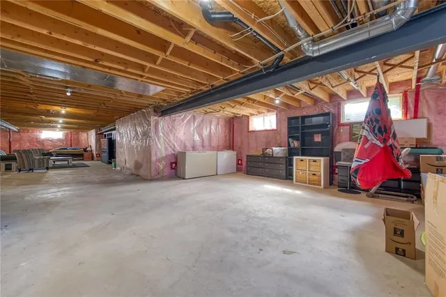 Additional image 25 of 152 POPLAR St