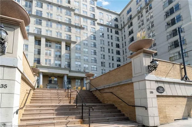 Additional image 2 of 135 James St Unit 315