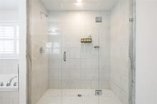 Additional image 38 of 123 Dulgaren St