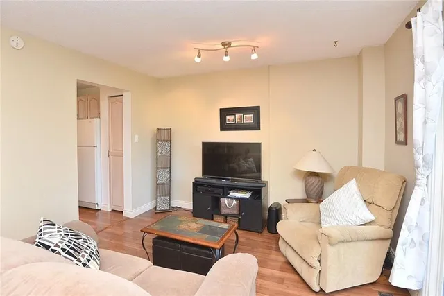 Additional image 10 of 880 LIMERIDGE Rd Unit 63