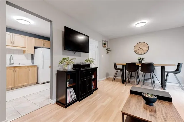 Additional image 11 of 386 HIGHLAND Rd Unit 31