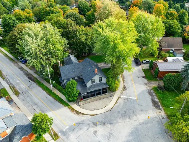 Additional image 47 of 127 FREELTON Rd