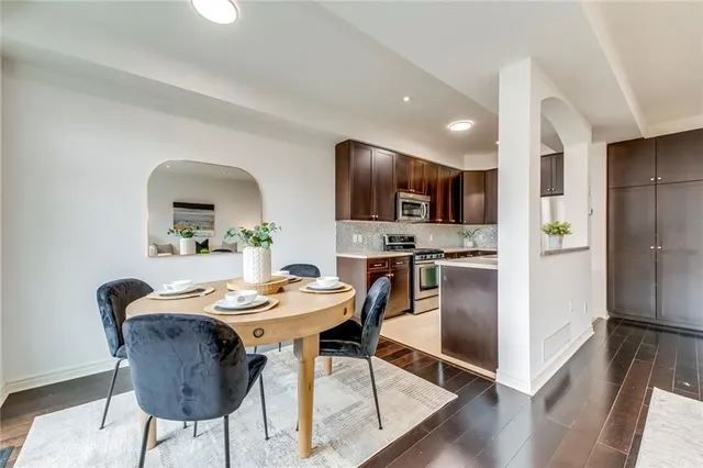 Additional image 23 of 105 HIGHGATE Dr