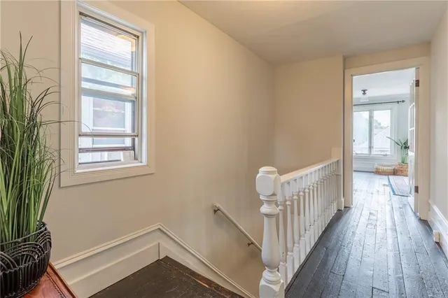 Additional image 24 of 195 ROSSLYN Ave