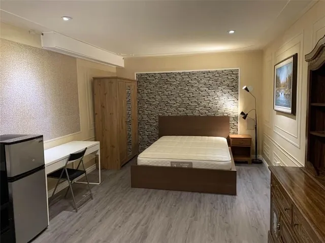 Additional image 15 of 23 West Park Ave