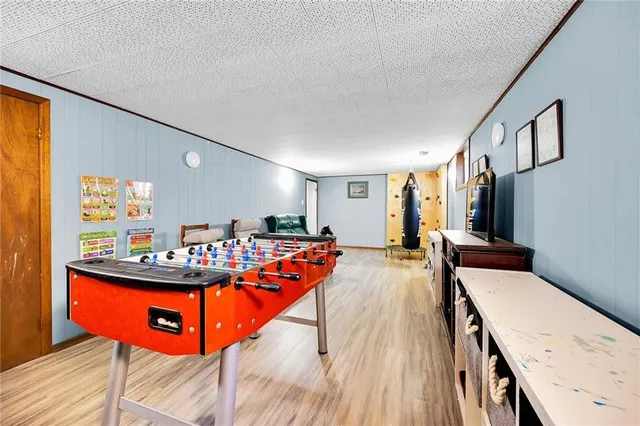 Additional image 30 of 8 LAMPTON Pl