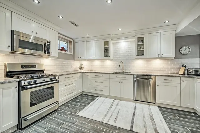 Additional image 50 of 27 Weneil Dr